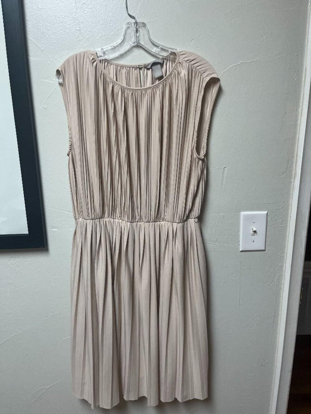 H & M blush pink pleated grecian style dress